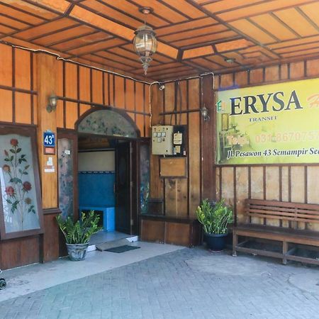 Hotel Erysa Juanda Sedati Екстериор снимка